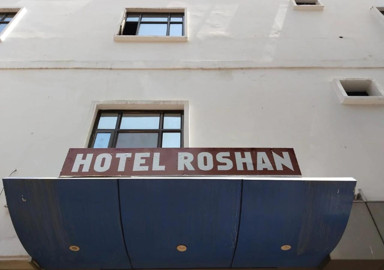 Hotel Roshan Varanasi Luaran gambar